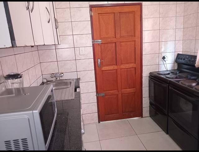 2 BEDROOM FREESTANDING TO LET IN COSMO CITY